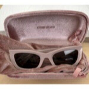 Miu Miu Glimpse Thick Chunky Geometric Cat Eye Sunglasses SMU09W Pink Mauve